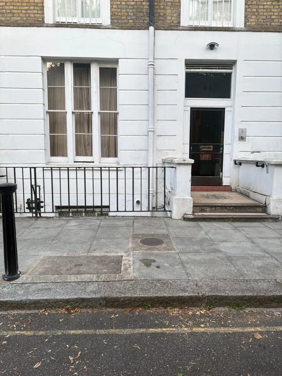 After rubbish removal in Harlesden NW10 — the pavement outside the property left completely clear and swept
